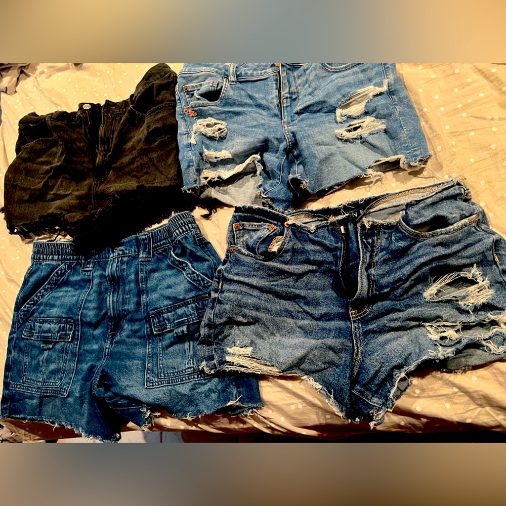 Gently used American eagle shorts size 12